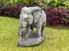 Artikelbild 2 des Artikels “Avan - Elefant mit Decke, Blick rechts, 63 cm L | Steinguss “